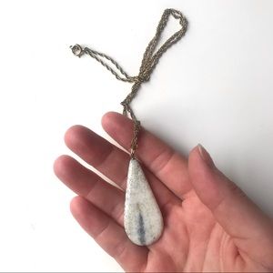 • the vtg stone pendant necklace